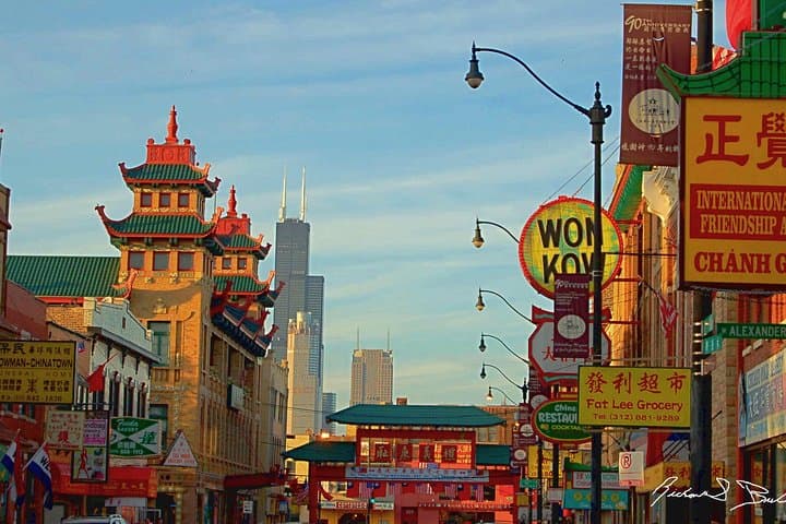 A picture of Chicago Chinatown’s landscape shows vibrant streets, iconic arches, and rich culture—everything guests explore on our Chinatown Food Tours. Food Tours in Chinatown bring it all to life.