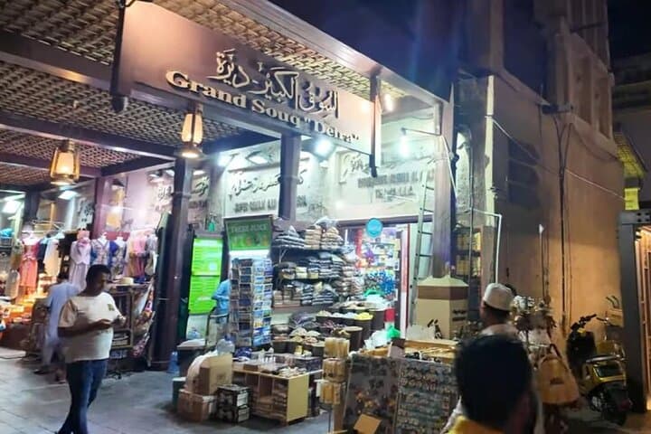 Old Dubai Walk, Souk, Street Foods, Al Fahidi and Al Seef Tales